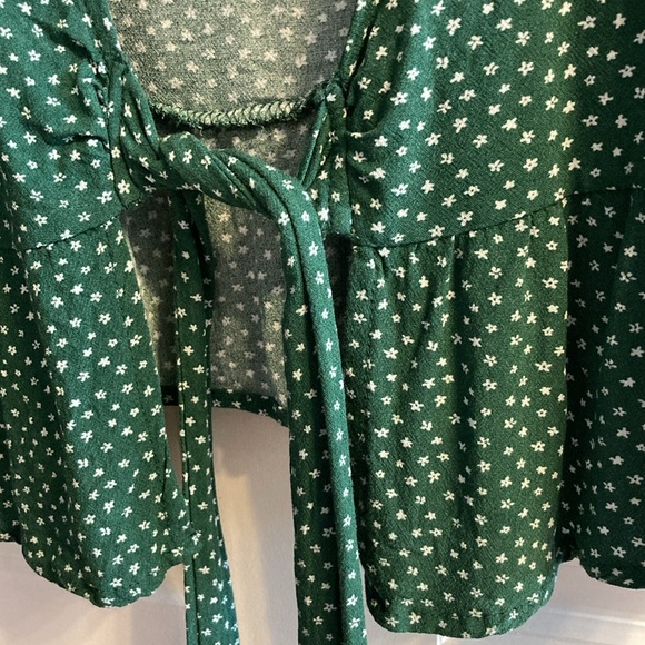Size Medium Lottie Moss Green Top - Picture 4 of 4